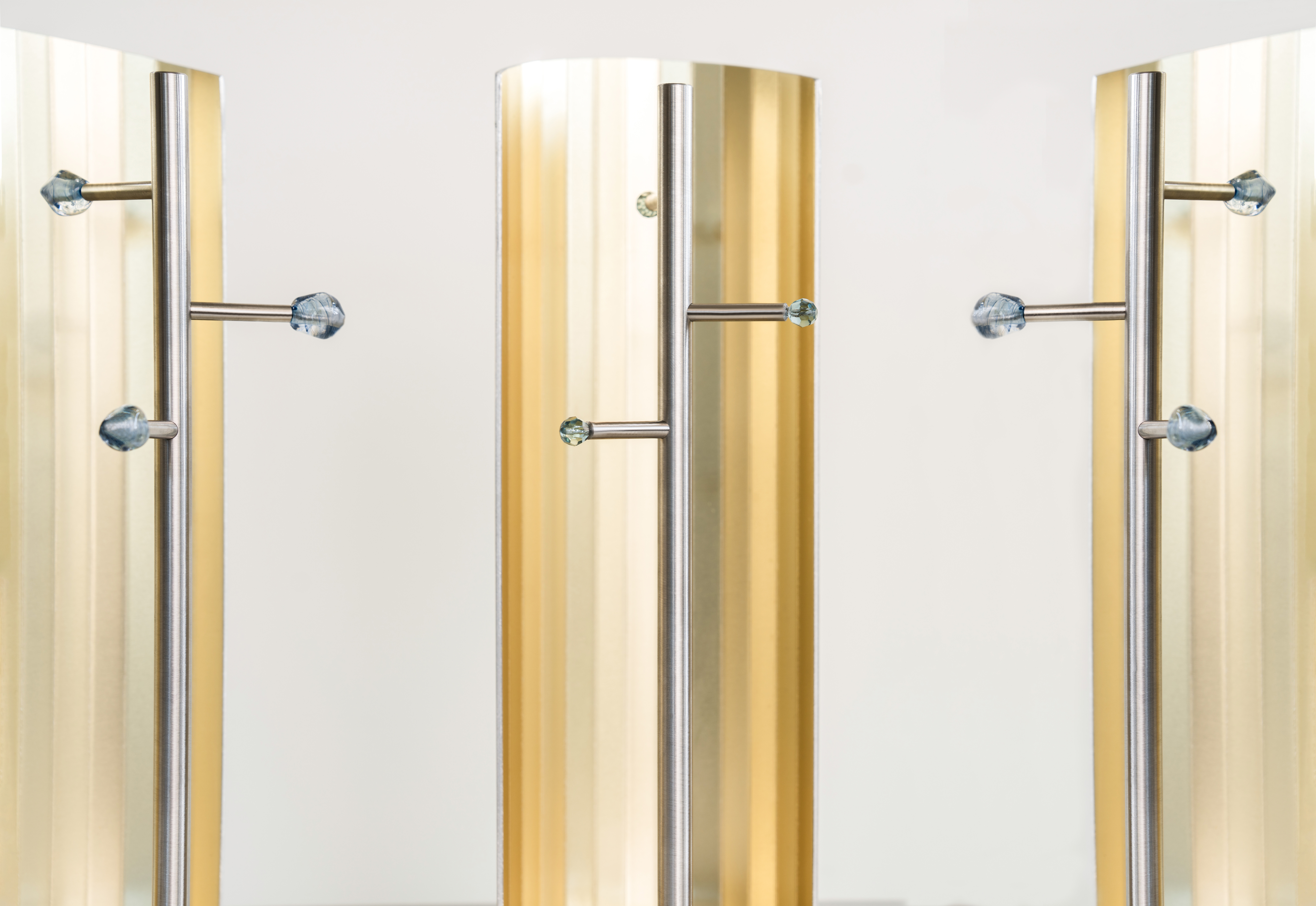 Trophée avec socle en bronze issu de la Bourse de Commerce – Collection Pinault, centre en aluminium recyclé, design poétique et durable.